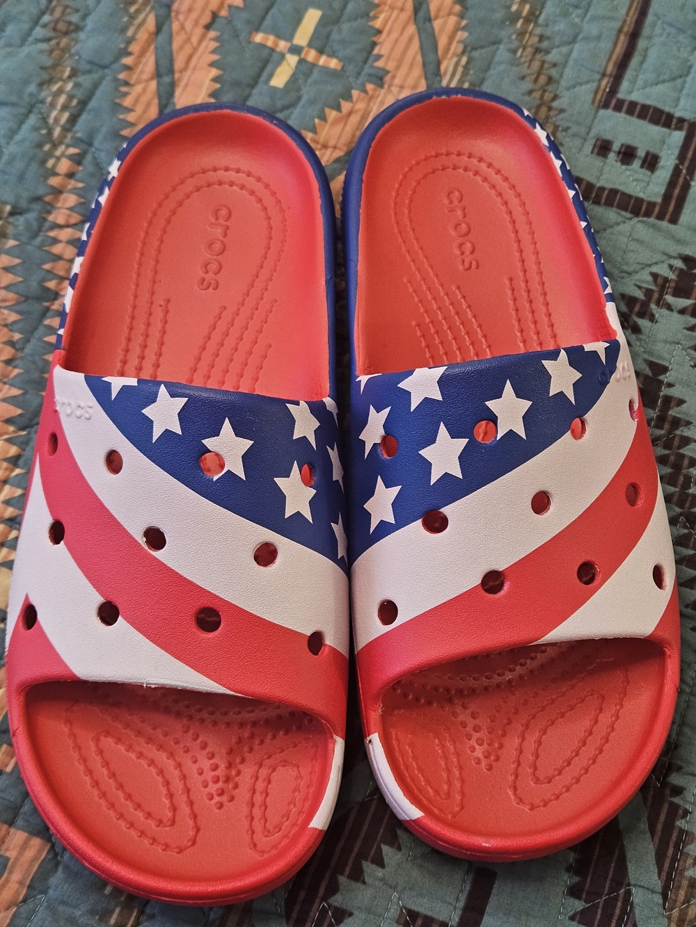 Crocs Women's Size 9 - Picture 4 of 5
